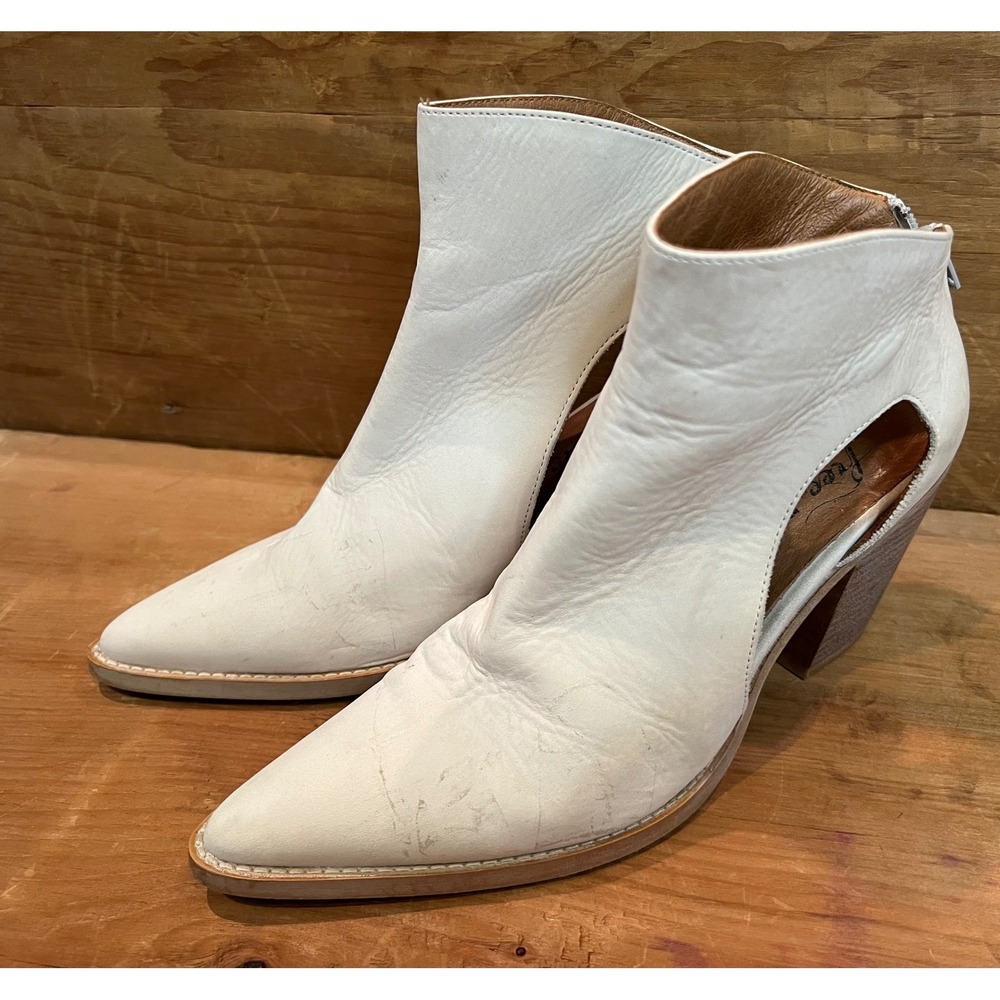 Free People Royale Pointed Toe Cutout Booties White Leather Size 10 (EU 40)